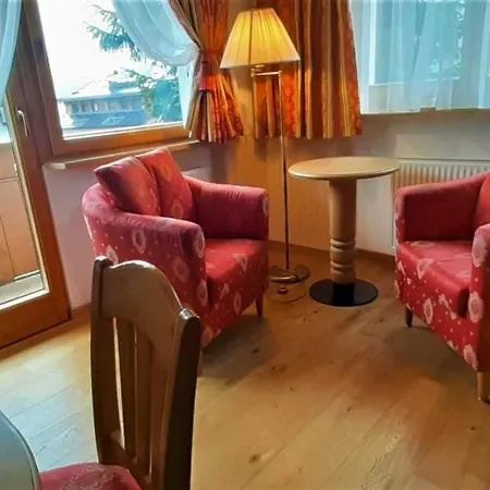 ホテル Garni Concordia - Dolomites 3*