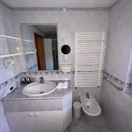 Garni Concordia - Dolomites 3*