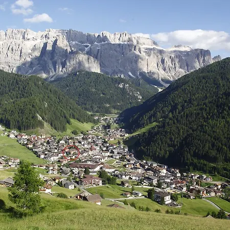 Garni Concordia - Dolomites ホテル セルヴァ・ディ・ヴァル・ガルデーナ