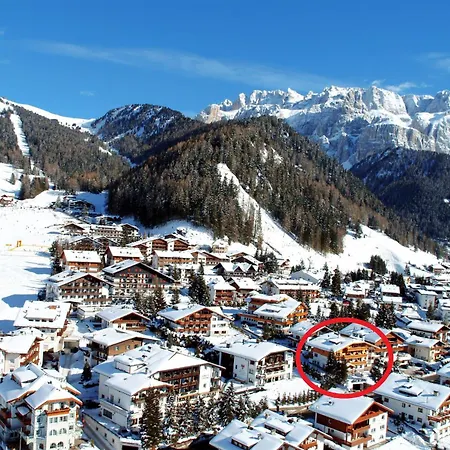 Hotel Garni Concordia - Dolomites Home 3*
